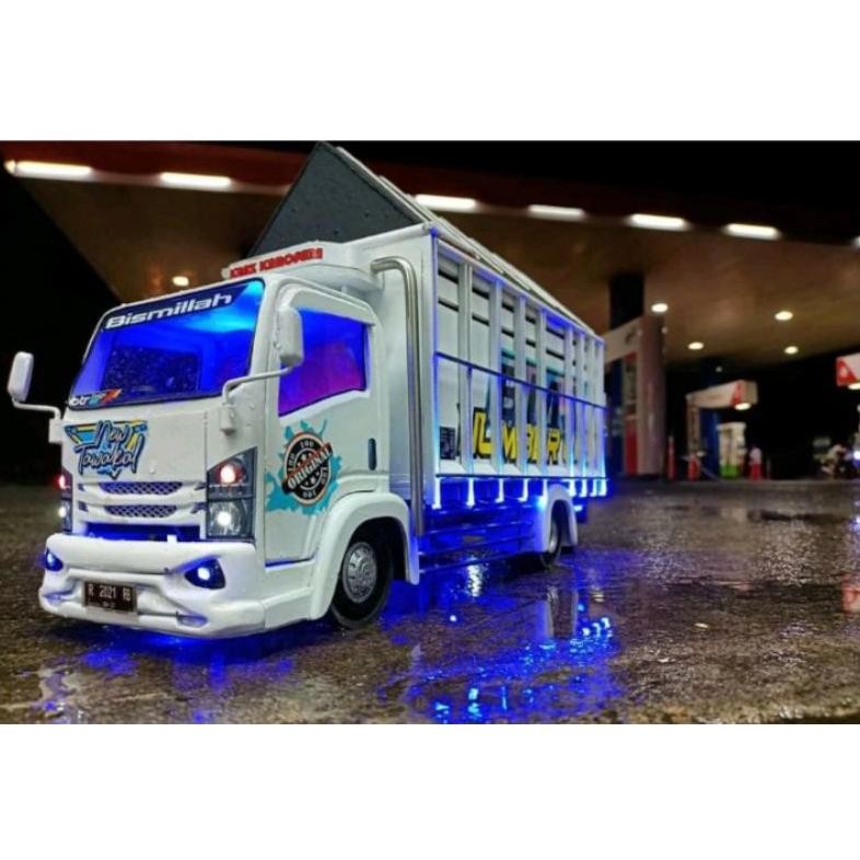 MOBIL OLENG MINIATUR TRUK KAYU.MINIATUR TRUK OLENG MURAH