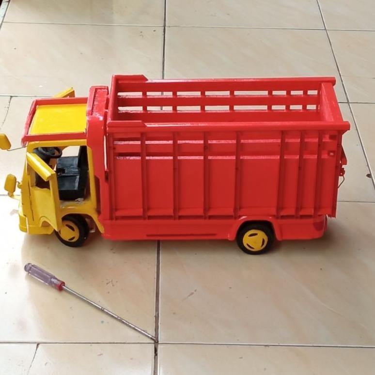 miniatur truck oleng SR CONCEPT
