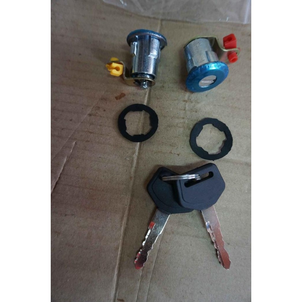 Kunci Pintu Suzuki Futura/Carry/Mitsubishi T120SS Kunci Pengaman Mobil