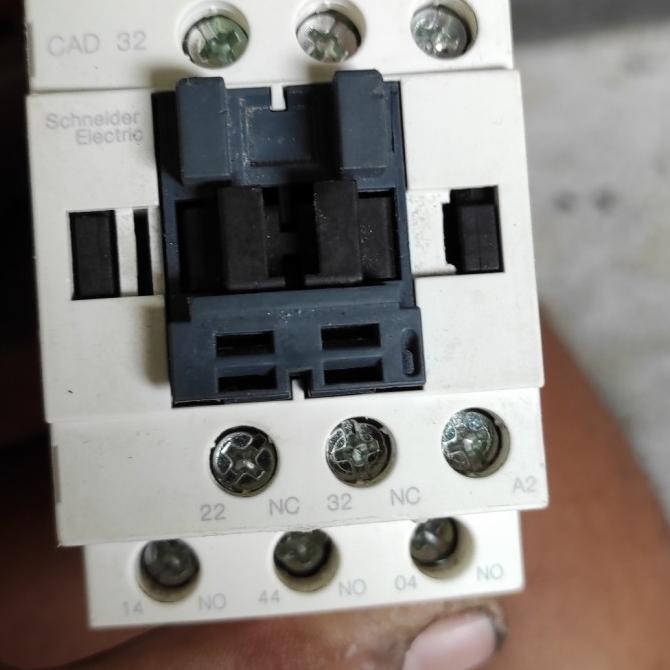 Terjangkau Kontaktor Schneider Cad32 10A Aux Kontaktor