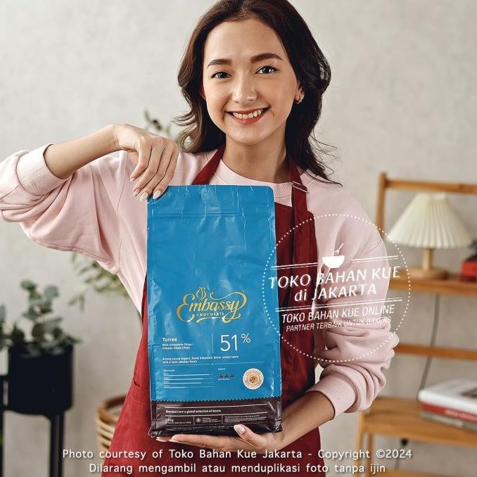 

TERSEDIA Embassy Chocolate - TULIP TORRES 51% 100g Choco chips Couverture