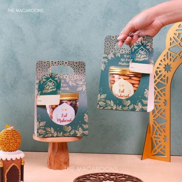 

Hampers Lebaran Box Tenteng isi 1 Jar Kue Kering / Parcel Souvenir Hari Raya Idul Fitri