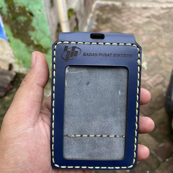 

nametag lipat, nametag kulit, idcard holder kulit lipat murah