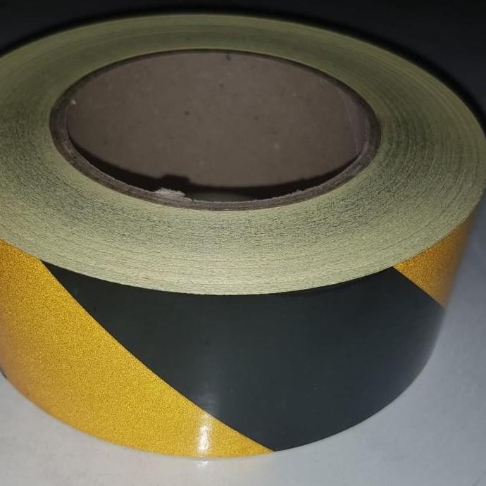 

Sticker Stiker Reflective Rambu Nyala Merah Putih Kuning Hitam Original Dan Terlaris