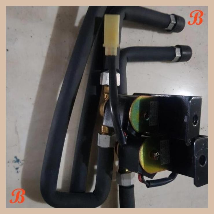 [PBM] VALVE AC DOUBLE BLOWER AC PANTHER KOTAK95-00