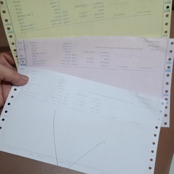 

ECER Kertas Continuous form 3ply NCR isi 500 sets 9.5x11dibagi 2 murah