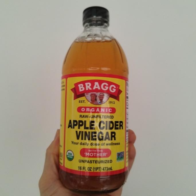 

STOK TERBATAS CUKA APEL ORGANIK 473 ML / RAW APPLE CIDER VINEGAR ORGANIC BRAGG USA