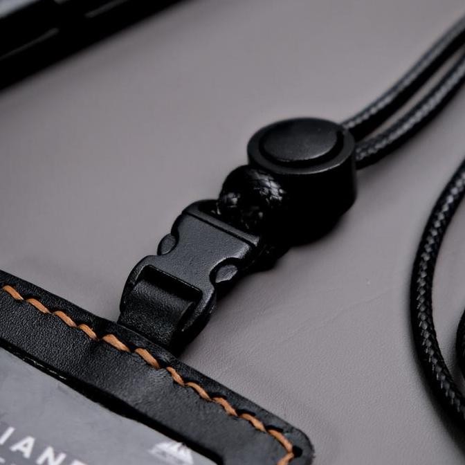 

new !!! Id Card Holder Kulit Batik Motif Mega Mendung - Name Tag Kulit Asli Pria Wanita murah