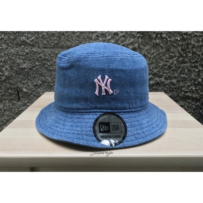Topi Wanita New Era MLB Women New York Yankees Denim/Pink Bucket Hat