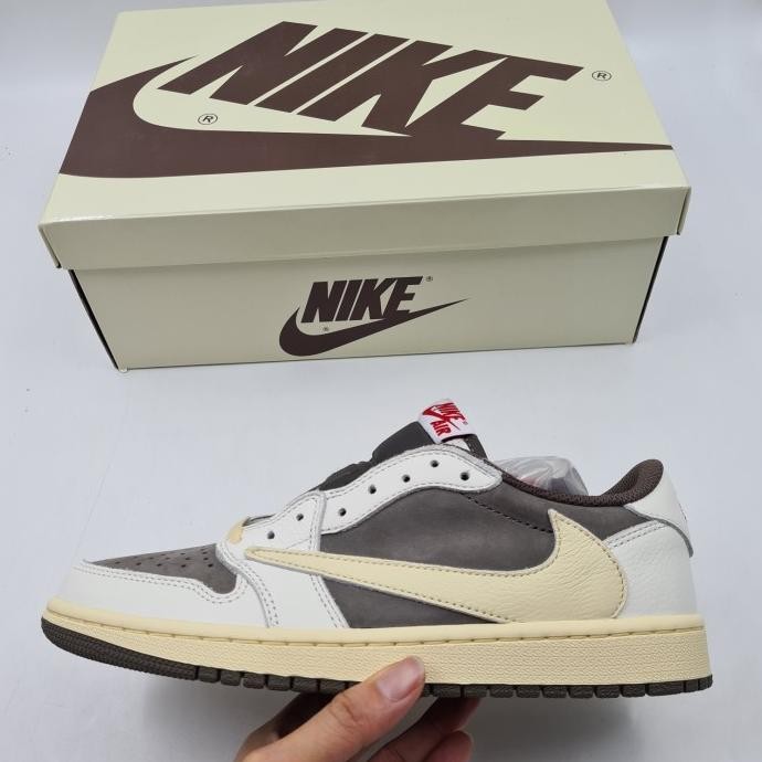 Travis Scott x Jordan 1 Low Reverse Mocha [Hypeware]
