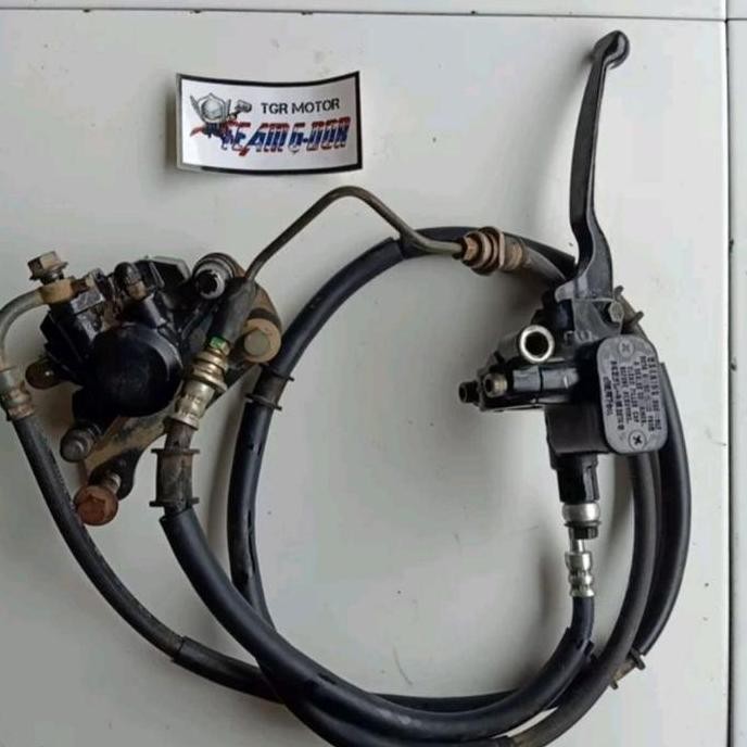 kaliper cakram belakang kepala pala babi set master rem kiri ori original yamaha nmax n max non abs 