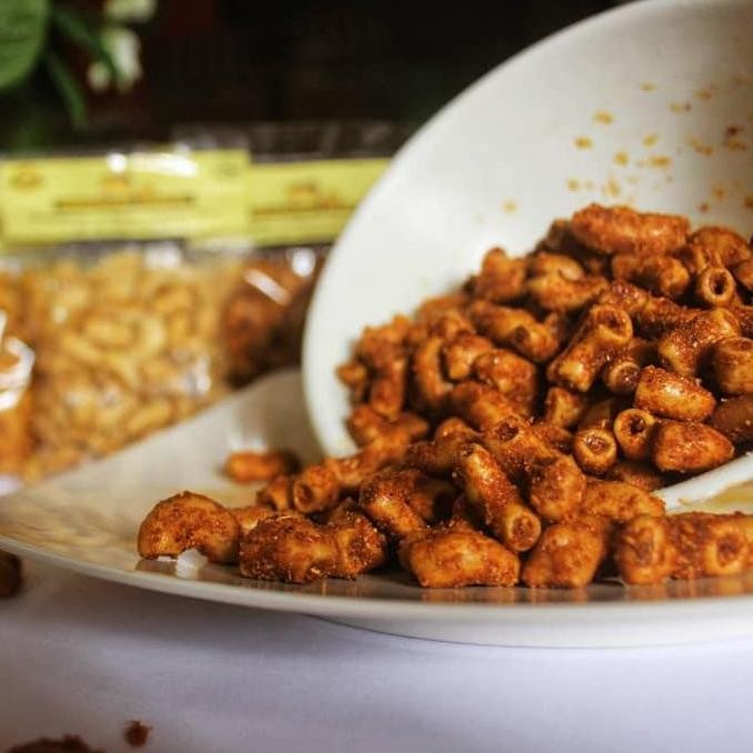 

MAKARONI BANTET Tasikmalaya 1 Kilo Camilan Pedas