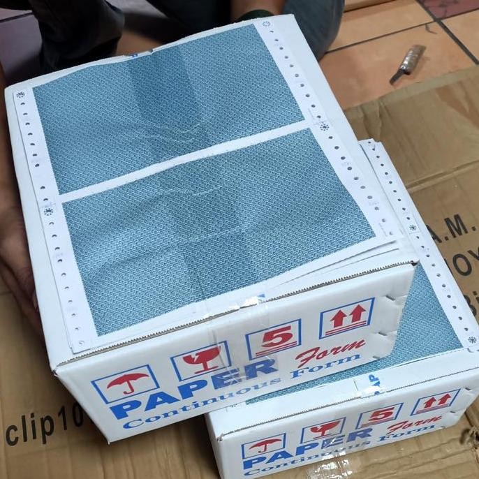 

Continuous Form Slip Gaji 3 Ply / Kertas Computer Slip Gaji 3 Ply