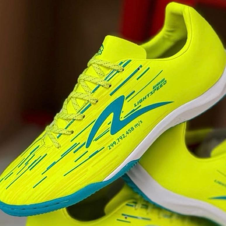 Sepatu Futsal Dewasa Size 39-46 Ukuran Besar / Sepatu Futsal Big Size 39-46 Dewasa Uni