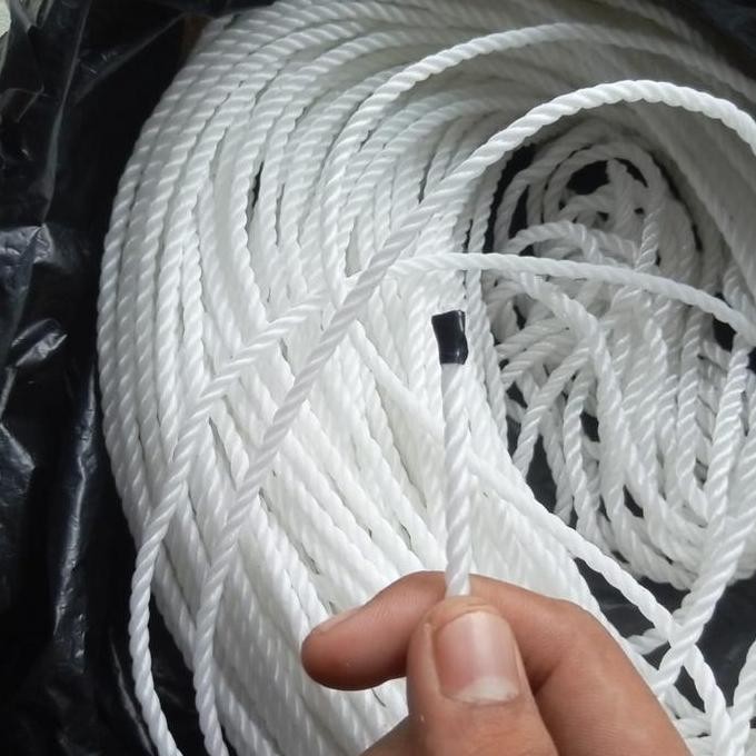 

Tali Tambang Plastik Nilon Putih 4Mm 1Roll (-+200M) Murah!