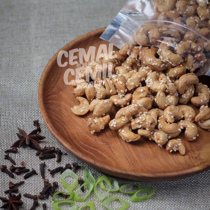 

Terlaris [200 Gram Wijen Madu] Kacang Mete/Mede/Cashew Balur Madu Wijen