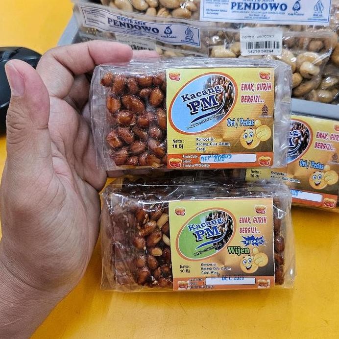 

Terlaris Pack - Kacang Pm Pedas Rasa Wijen - Original / 1Pack Isi 10 Pcs