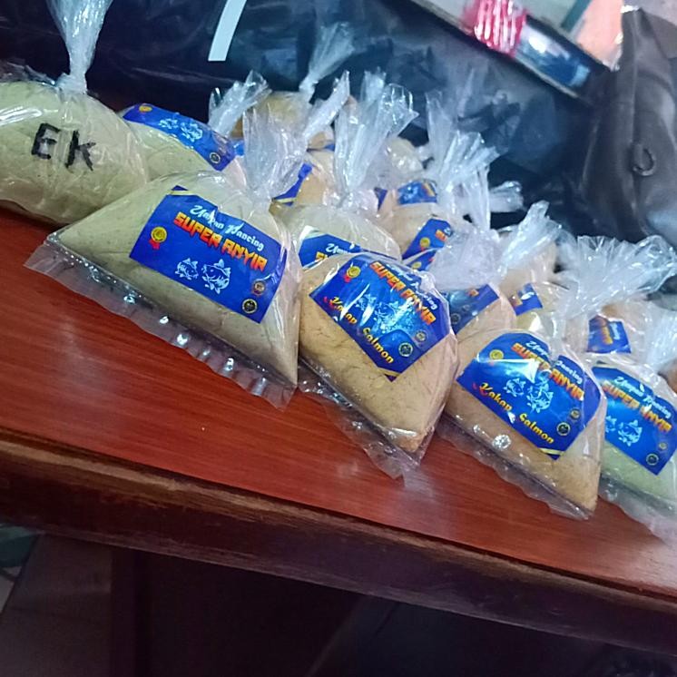 Ready Umpan Ikan Mas Super Anyir Amis Salmon Umpan Dasaran Ikan Mas