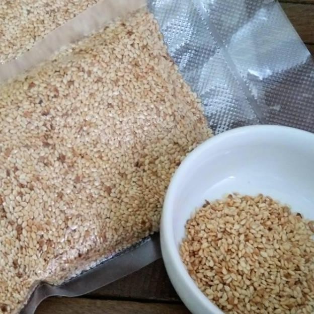 

Terlaris Wijen Putih Sangrai 100Gram/ Wijen Mateng / White Sesame Seeds Roasted
