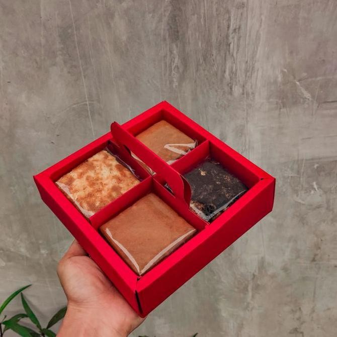 

HIW Kue Lapis Legit / Layer Cake isi 4 Varian Mix Wijsman