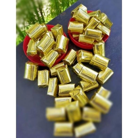 

HIW 48pcs Coklat Delfi Treasure Almond Chocolate Cokelat Choco