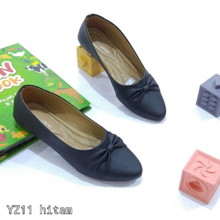 Borneo Sepatu Flat Flatshoes Keren YZ11 dan YZ12