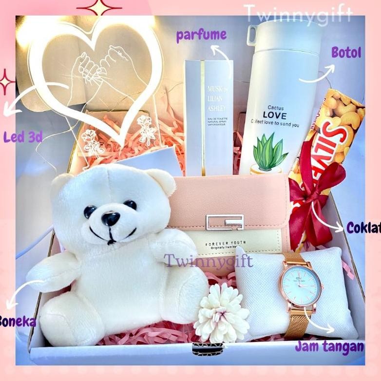 

Kado Hadiah Ulang Tahun Hampers Cewe Valentine Anniversary nUg