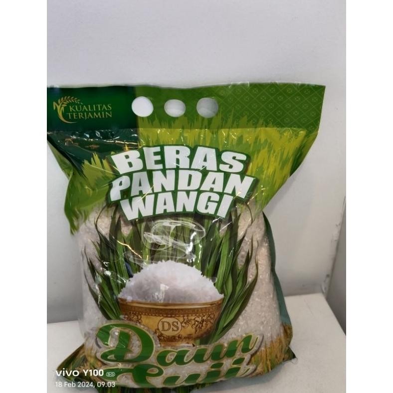 

READY STOCK Beras Pulen kwalitas sedang kemasan pandan wangi. 3 liter