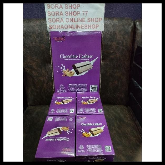 

1 DUS = 4 KOTAK CHOCOLATE CASHEW / HAZELNUT D'KING