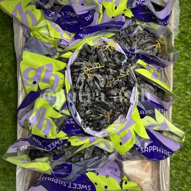 

READY Sweet Saphire seedless grapes