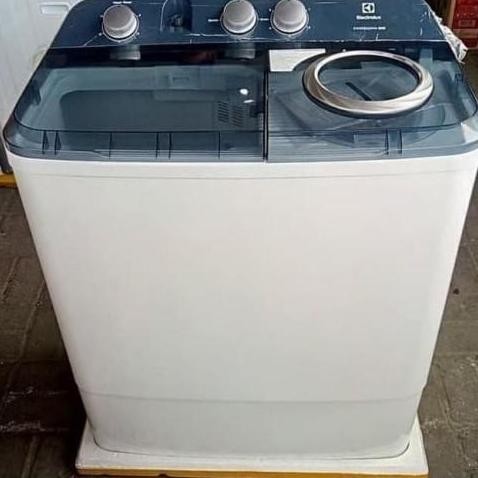 Tersedia ELECTROLUX EWS11262WA Mesin Cuci 2 Tabung 10kg EWS11262
