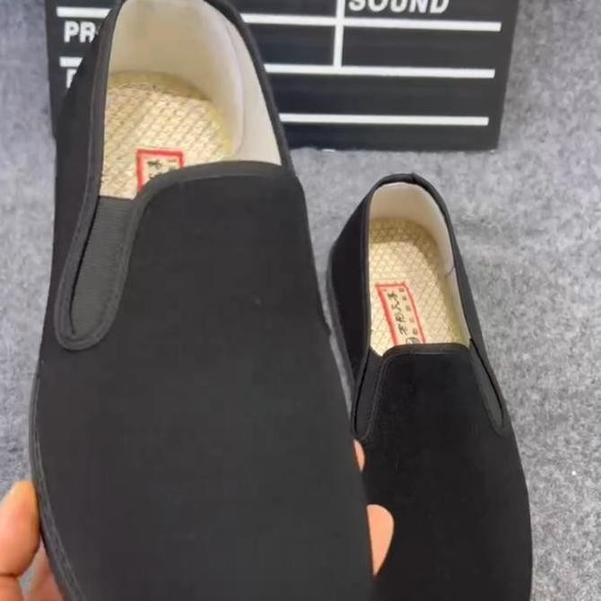 Sepatu slip on pria bigboss hitam import murah