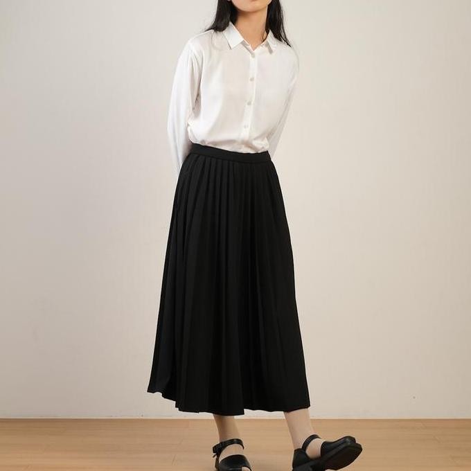 Thenblank | Pleated Skirt | Black Terbaru