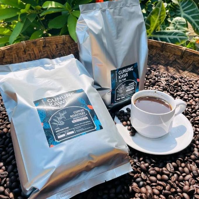 

kopi bubuk robusta kopi asli khas blitar lereng gunung kawi blitar harga ekonomis kemasan 1kg Coffee Tanpa Gula kopi giras Pahit Cocok di jadikan kopi Susu Ataupun Espresso bisa pahit bisa Manis kopi murah