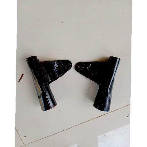 Sparepart dan Aksesoris kendaraan  Kupingan Lampu depan Yamaha L2g L2 g.  Original. Seken bekas copo