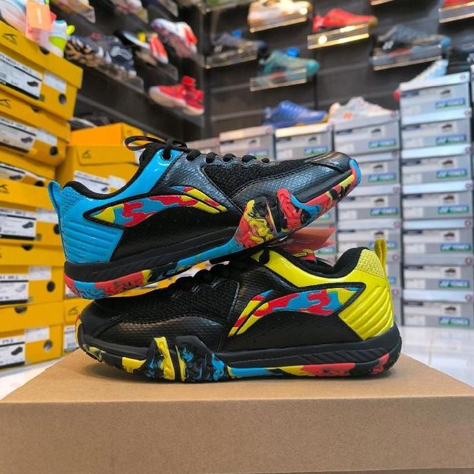 Tersedia Sepatu Badminton Lining Saga Lite 09-Sepatu Bulutangkis Free Kaos Kaki -Sepatu Saga Lite X