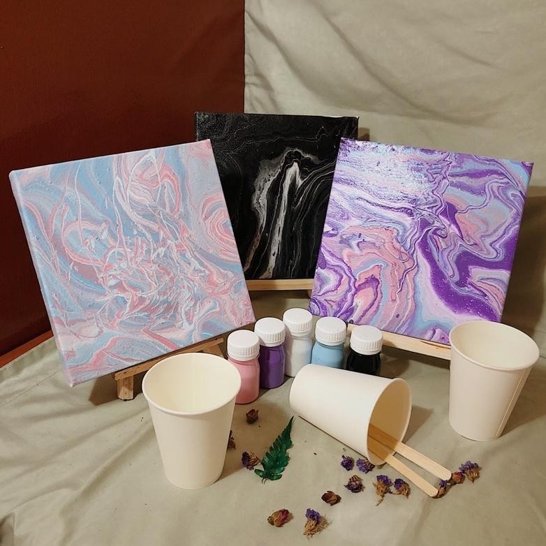 

DIY Acrylic Pouring Art by Sweetie Seasons | Termasuk Easel | Pouring Paint Art | DIY Pouring Kit | DIY Painting Kit | Painting Set Do It Yourself AST