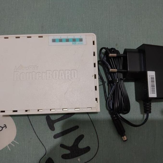 Mikrotik Rb750Gr3/Rb 750Gr3 Gigabit Hex Voucher/Hotspot New Stok