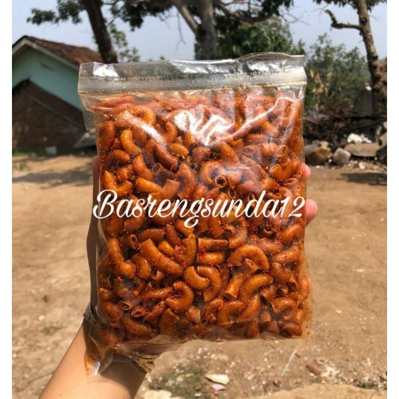 

Makaroni bantat kriuk Extra pedas daun jeruk isi 1 kg promo