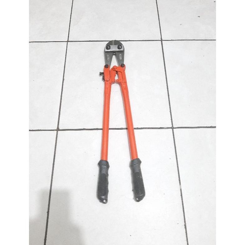 

Gunting Beton Bolt Cutter 18" Gunting Baja