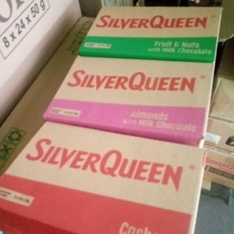 

COKELAT SILVERQUEEN 1 BOX MINI ISI 30 PCS 22 gram, SILVERQUEEN 1 BOX KECIL ISI 30 CHOCOLATE 22gr