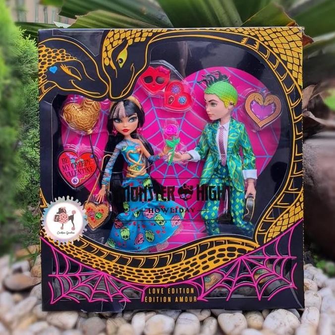Monster High Cleo De Nile & Deuce Gorgon Valentine Day Collector Doll