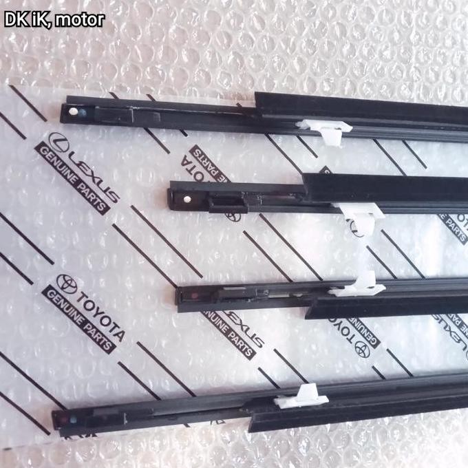 karet pintu list kaca luar AVANZA. XENIA 2005-2011 orinal