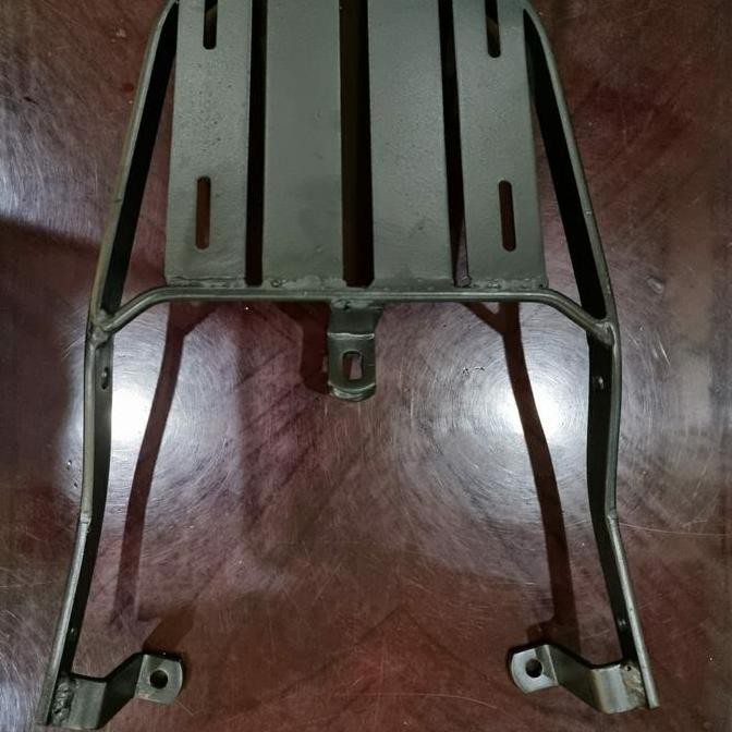Breket Vario 125 / Vario 150 Merk Gp Sport Ada Lubang Side Box Murah