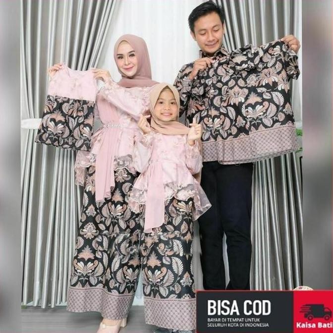 Bestseller Baju Batik Couple Kebaya Keluarga 4,3,5 Orang Lebaran Dan Bayi Terbaru 2023 Set Pakaian S