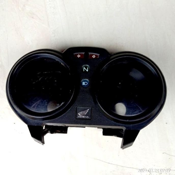 Sparepart dan Aksesoris kendaraan  Cover Atas Bawah Honda Mega Pro Primus. Original. bekas copotan m