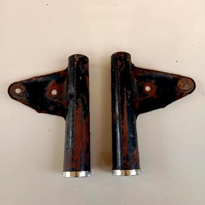 Sparepart dan Aksesoris kendaraan  Kupingan Lampu Suzuki A100 A 100 Econos. Original. Seken Bekas co