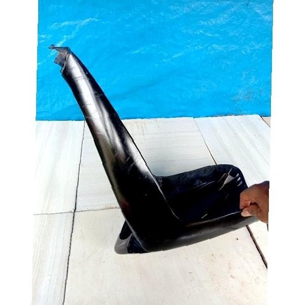 Sparepart dan Aksesoris kendaraan  Tameng depan Suzuki Spin 125 SR. Original. Seken bekas copotan mo