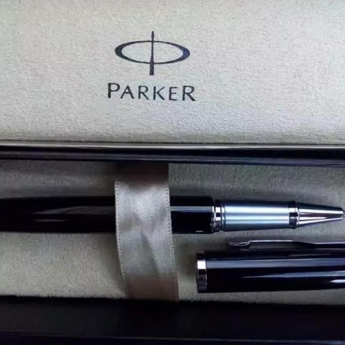 

Pulpen Parker Im Roller Ball Lq Black Crome Trim Klip Silver Original