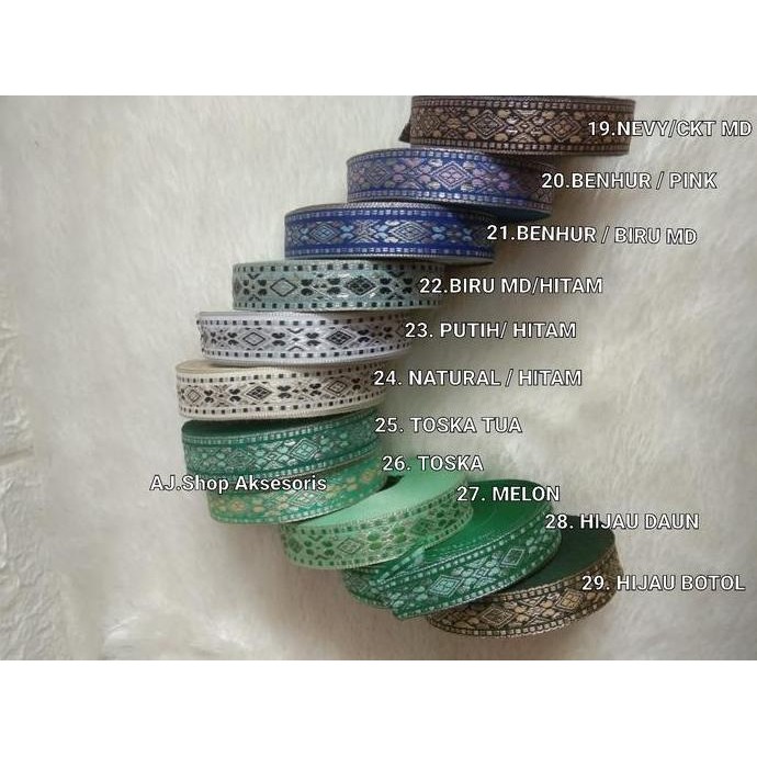 

Pita Renda Gamis Motif Bordir 3/4 Inch ( 2 cm ) 15 meter / roll murah